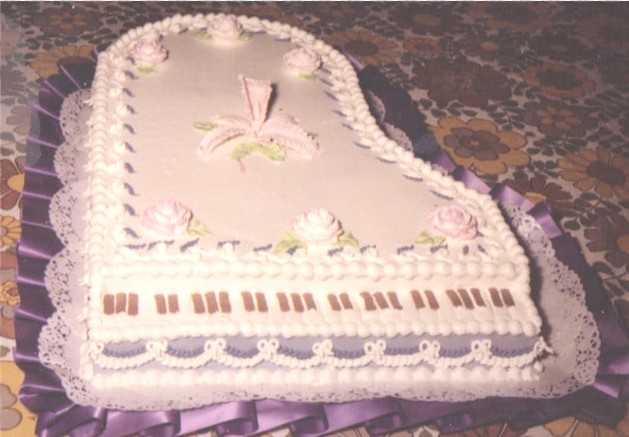 pianocake1.jpg